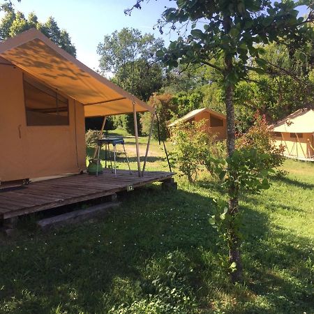 فندق Camping Forcalquier Les Routes De Provence المظهر الخارجي الصورة