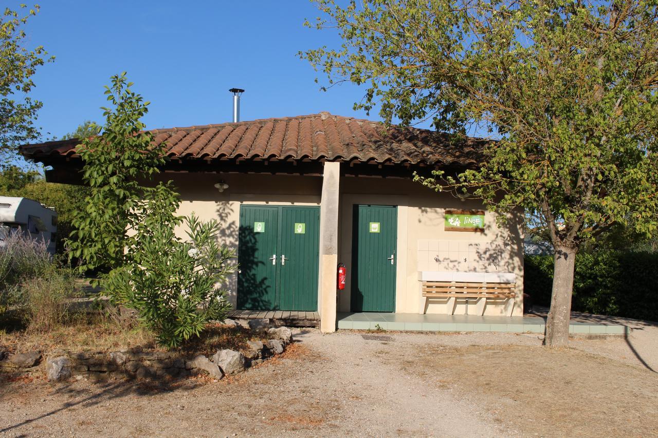 فندق Camping Forcalquier Les Routes De Provence المظهر الخارجي الصورة