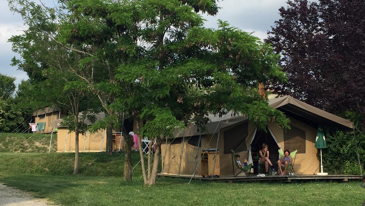فندق Camping Forcalquier Les Routes De Provence المظهر الخارجي الصورة