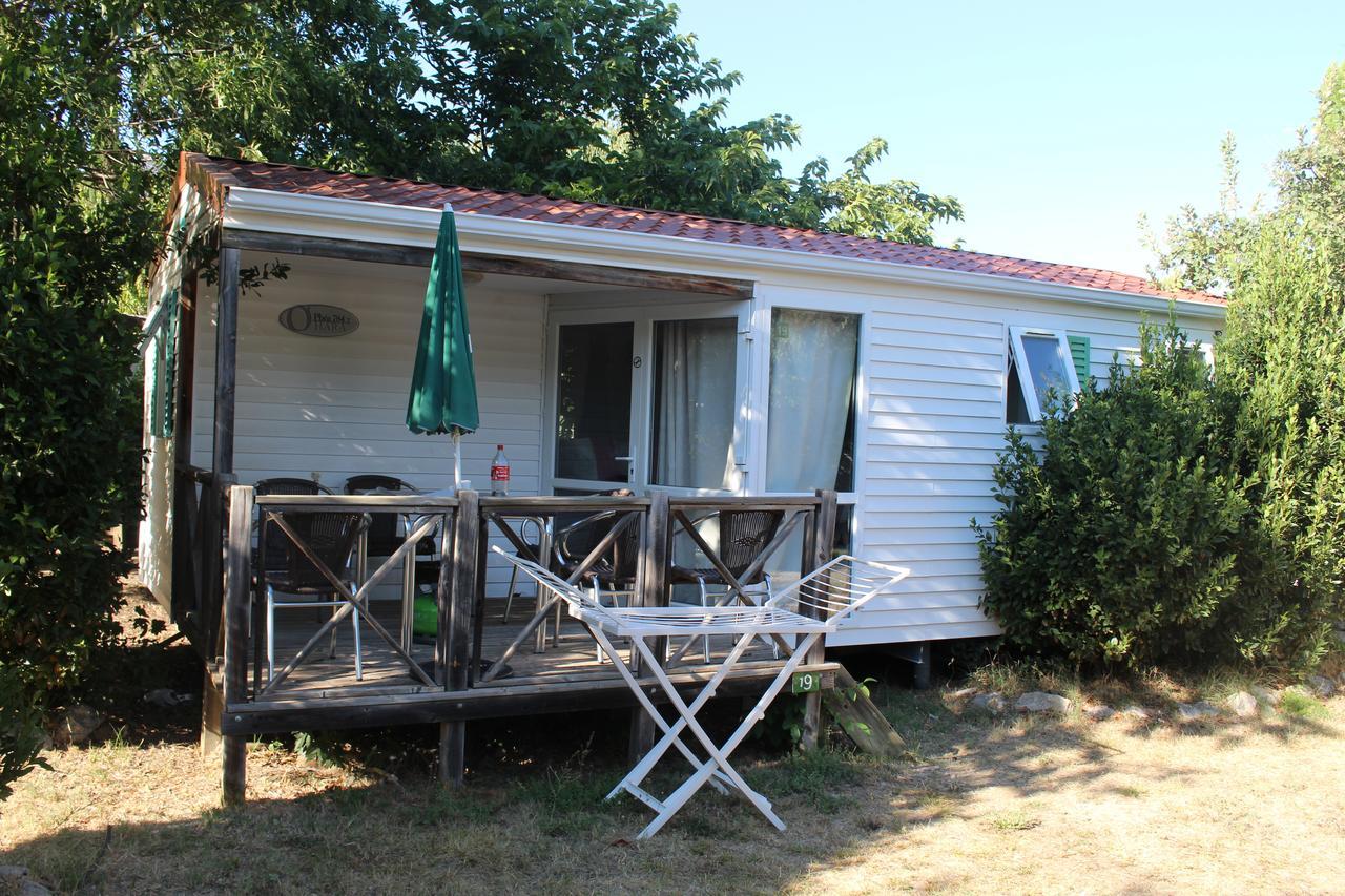 فندق Camping Forcalquier Les Routes De Provence المظهر الخارجي الصورة